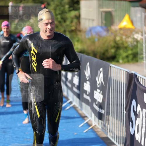 25.08.2024 - Elbe Triathlon Hamburg H.Heesch http://msf.ph/oto/6862849 25.08.2024 09:30:11 Schwimmen 411, 451, 452, 463, 470, 508, 515, 534, 548, 553 meine-sportfotos.de