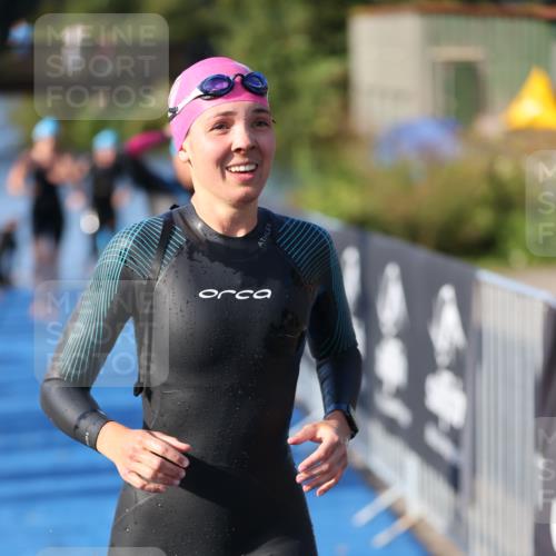 25.08.2024 - Elbe Triathlon Hamburg H.Heesch http://msf.ph/oto/6862878 25.08.2024 09:30:14 Schwimmen 411, 451, 452, 463, 470, 508, 515, 534, 548, 553 meine-sportfotos.de