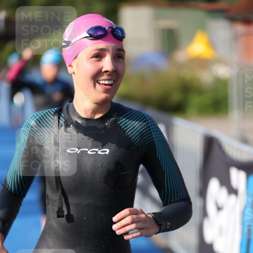 25.08.2024 - Elbe Triathlon Hamburg H.Heesch http://msf.ph/oto/6862894 25.08.2024 09:30:15 Schwimmen 411, 451, 452, 463, 470, 508, 515, 534, 548, 553 meine-sportfotos.de