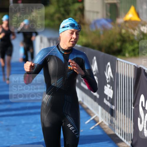 25.08.2024 - Elbe Triathlon Hamburg H.Heesch http://msf.ph/oto/6862917 25.08.2024 09:30:16 Schwimmen 411, 451, 452, 463, 470, 508, 515, 534, 548, 553 meine-sportfotos.de