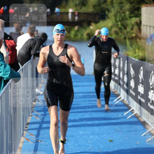 25.08.2024 - Elbe Triathlon Hamburg H.Heesch http://msf.ph/oto/6862937 25.08.2024 09:30:19 Schwimmen 411, 451, 452, 470, 515, 534, 548, 553 meine-sportfotos.de