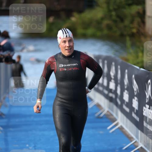 25.08.2024 - Elbe Triathlon Hamburg H.Heesch http://msf.ph/oto/6862982 25.08.2024 09:30:54 Schwimmen 544 meine-sportfotos.de