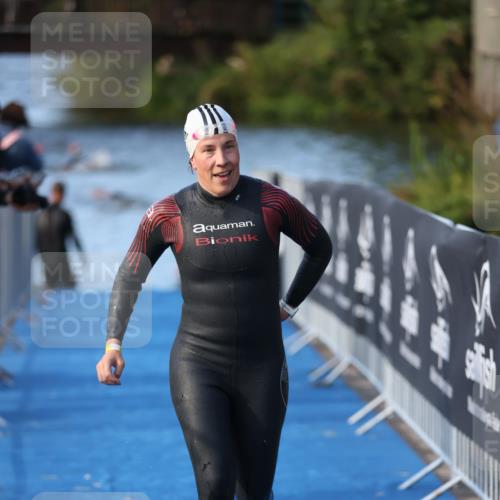 25.08.2024 - Elbe Triathlon Hamburg H.Heesch http://msf.ph/oto/6862985 25.08.2024 09:30:54 Schwimmen 544 meine-sportfotos.de