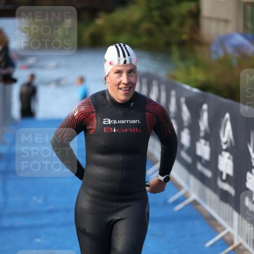 25.08.2024 - Elbe Triathlon Hamburg H.Heesch http://msf.ph/oto/6863003 25.08.2024 09:30:55 Schwimmen 544 meine-sportfotos.de