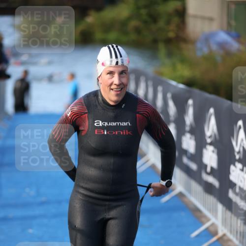 25.08.2024 - Elbe Triathlon Hamburg H.Heesch http://msf.ph/oto/6863006 25.08.2024 09:30:55 Schwimmen 544 meine-sportfotos.de