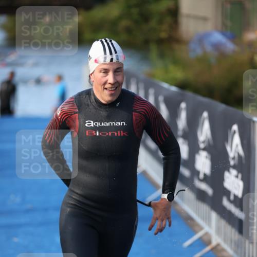 25.08.2024 - Elbe Triathlon Hamburg H.Heesch http://msf.ph/oto/6863008 25.08.2024 09:30:55 Schwimmen 544 meine-sportfotos.de