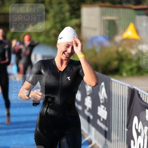 25.08.2024 - Elbe Triathlon Hamburg H.Heesch http://msf.ph/oto/6863162 25.08.2024 09:31:39 Schwimmen 450, 467, 468, 484, 497, 512, 525 meine-sportfotos.de