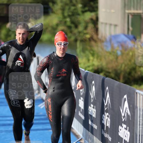25.08.2024 - Elbe Triathlon Hamburg H.Heesch http://msf.ph/oto/6863171 25.08.2024 09:31:42 Schwimmen 450, 467, 468, 497, 512, 525, 543 meine-sportfotos.de