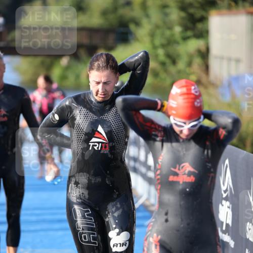 25.08.2024 - Elbe Triathlon Hamburg H.Heesch http://msf.ph/oto/6863188 25.08.2024 09:31:43 Schwimmen 450, 468, 497, 512, 525, 543 meine-sportfotos.de