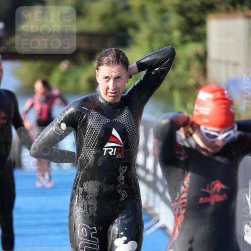 25.08.2024 - Elbe Triathlon Hamburg H.Heesch http://msf.ph/oto/6863198 25.08.2024 09:31:44 Schwimmen 450, 468, 497, 512, 525, 543 meine-sportfotos.de