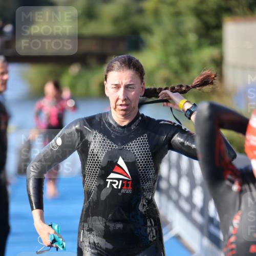 25.08.2024 - Elbe Triathlon Hamburg H.Heesch http://msf.ph/oto/6863213 25.08.2024 09:31:44 Schwimmen 450, 468, 497, 512, 525, 543 meine-sportfotos.de