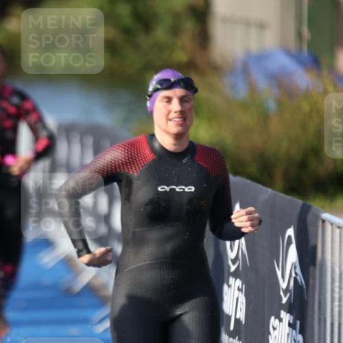 25.08.2024 - Elbe Triathlon Hamburg H.Heesch http://msf.ph/oto/6863233 25.08.2024 09:31:48 Schwimmen 446, 450, 468, 497, 512, 525, 543 meine-sportfotos.de