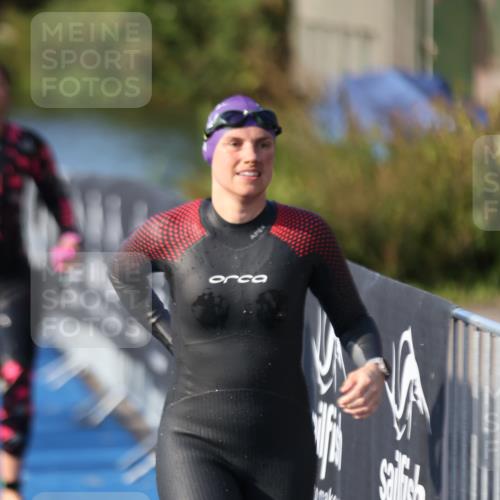 25.08.2024 - Elbe Triathlon Hamburg H.Heesch http://msf.ph/oto/6863238 25.08.2024 09:31:48 Schwimmen 446, 450, 468, 497, 512, 525, 543 meine-sportfotos.de