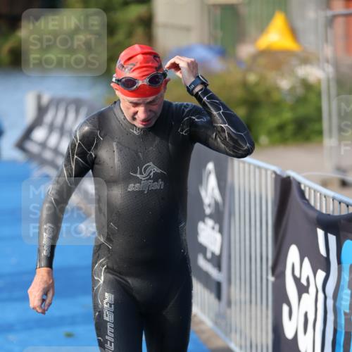 25.08.2024 - Elbe Triathlon Hamburg H.Heesch http://msf.ph/oto/6863291 25.08.2024 09:31:58 Schwimmen 446, 450, 468, 497, 512, 525, 543 meine-sportfotos.de