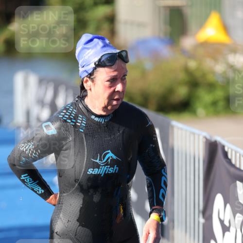 25.08.2024 - Elbe Triathlon Hamburg H.Heesch http://msf.ph/oto/6863416 25.08.2024 09:32:45 Schwimmen 530, 545, 551 meine-sportfotos.de