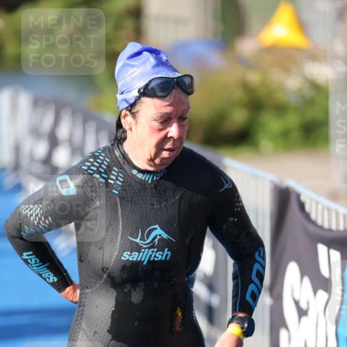 25.08.2024 - Elbe Triathlon Hamburg H.Heesch http://msf.ph/oto/6863424 25.08.2024 09:32:46 Schwimmen 530, 545, 551 meine-sportfotos.de