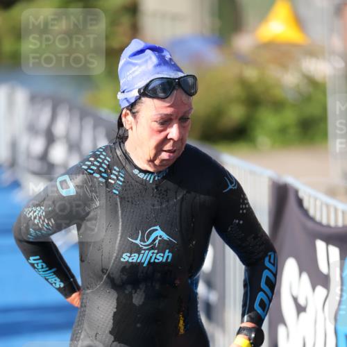 25.08.2024 - Elbe Triathlon Hamburg H.Heesch http://msf.ph/oto/6863425 25.08.2024 09:32:46 Schwimmen 530, 545, 551 meine-sportfotos.de