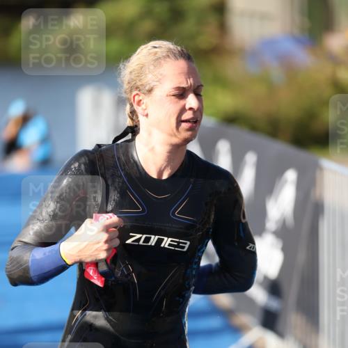 25.08.2024 - Elbe Triathlon Hamburg H.Heesch http://msf.ph/oto/6863458 25.08.2024 09:32:59 Schwimmen 485, 530, 551 meine-sportfotos.de