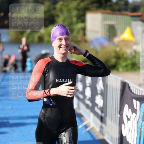 25.08.2024 - Elbe Triathlon Hamburg H.Heesch http://msf.ph/oto/6863544 25.08.2024 09:34:02 Schwimmen 462, 476, 494, 539, 550 meine-sportfotos.de