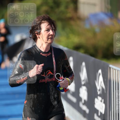 25.08.2024 - Elbe Triathlon Hamburg H.Heesch http://msf.ph/oto/6863590 25.08.2024 09:34:09 Schwimmen 462, 476, 483, 494, 495, 516, 539, 550 meine-sportfotos.de