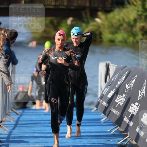 25.08.2024 - Elbe Triathlon Hamburg H.Heesch http://msf.ph/oto/6863602 25.08.2024 09:34:13 Schwimmen 462, 476, 483, 494, 495, 516, 539, 550 meine-sportfotos.de