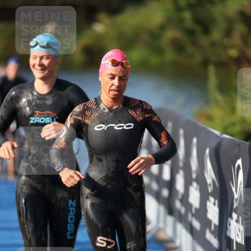 25.08.2024 - Elbe Triathlon Hamburg H.Heesch http://msf.ph/oto/6863616 25.08.2024 09:34:15 Schwimmen 462, 476, 483, 494, 495, 516, 539, 550 meine-sportfotos.de