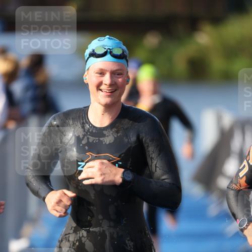 25.08.2024 - Elbe Triathlon Hamburg H.Heesch http://msf.ph/oto/6863634 25.08.2024 09:34:16 Schwimmen 462, 476, 483, 494, 495, 516, 539, 550 meine-sportfotos.de