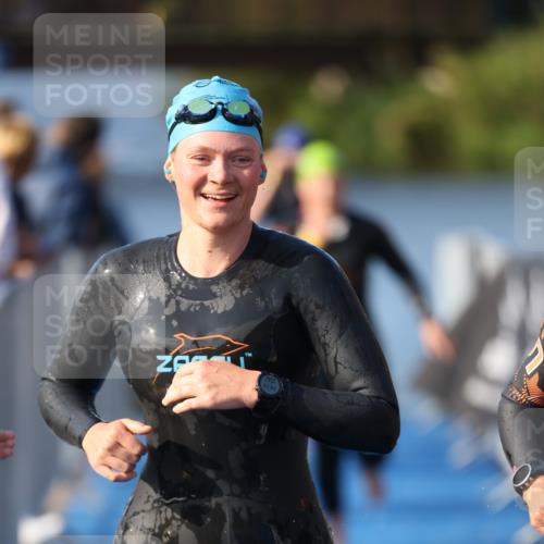 25.08.2024 - Elbe Triathlon Hamburg H.Heesch http://msf.ph/oto/6863636 25.08.2024 09:34:16 Schwimmen 462, 476, 483, 494, 495, 516, 539, 550 meine-sportfotos.de