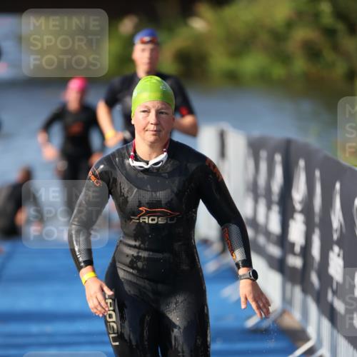 25.08.2024 - Elbe Triathlon Hamburg H.Heesch http://msf.ph/oto/6863660 25.08.2024 09:34:18 Schwimmen 462, 476, 483, 494, 495, 516, 520, 539, 550 meine-sportfotos.de