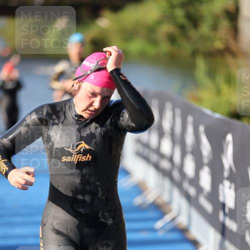 25.08.2024 - Elbe Triathlon Hamburg H.Heesch http://msf.ph/oto/6863716 25.08.2024 09:34:24 Schwimmen 462, 476, 483, 494, 495, 516, 520, 537, 539, 550 meine-sportfotos.de