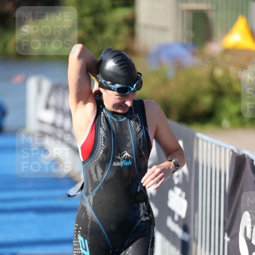 25.08.2024 - Elbe Triathlon Hamburg H.Heesch http://msf.ph/oto/6863794 25.08.2024 09:34:35 Schwimmen 462, 475, 483, 495, 516, 520, 537, 539 meine-sportfotos.de