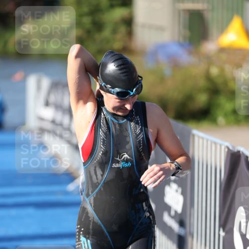 25.08.2024 - Elbe Triathlon Hamburg H.Heesch http://msf.ph/oto/6863797 25.08.2024 09:34:35 Schwimmen 462, 475, 483, 495, 516, 520, 537, 539 meine-sportfotos.de