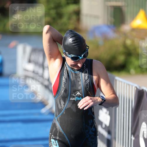 25.08.2024 - Elbe Triathlon Hamburg H.Heesch http://msf.ph/oto/6863801 25.08.2024 09:34:35 Schwimmen 462, 475, 483, 495, 516, 520, 537, 539 meine-sportfotos.de