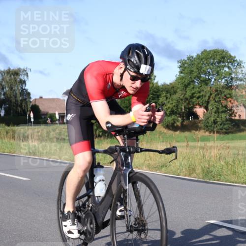 25.08.2024 - Elbe Triathlon Hamburg Fuchs,  Jonas http://msf.ph/oto/6863852 25.08.2024 09:21:05 Radfahren 89, 399, 267, 79, 39, 81, 300 meine-sportfotos.de