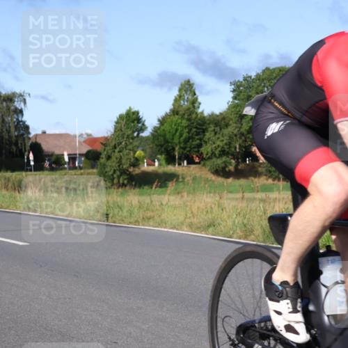 25.08.2024 - Elbe Triathlon Hamburg Fuchs,  Jonas http://msf.ph/oto/6863855 25.08.2024 09:21:05 Radfahren 89, 399, 267, 79, 39, 81, 300 meine-sportfotos.de