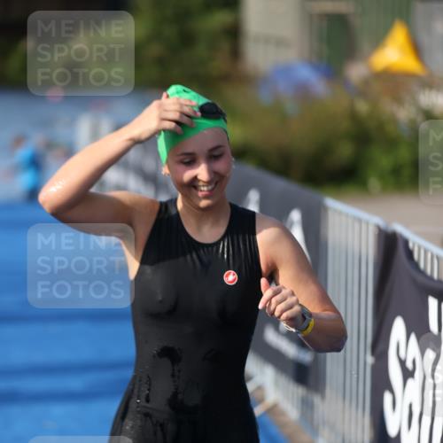 25.08.2024 - Elbe Triathlon Hamburg H.Heesch http://msf.ph/oto/6863866 25.08.2024 09:34:53 Schwimmen 475, 537 meine-sportfotos.de