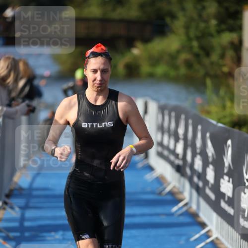 25.08.2024 - Elbe Triathlon Hamburg H.Heesch http://msf.ph/oto/6863910 25.08.2024 09:35:14 Schwimmen 473, 514, 547 meine-sportfotos.de