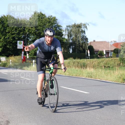 25.08.2024 - Elbe Triathlon Hamburg Fuchs,  Jonas http://msf.ph/oto/6863935 25.08.2024 09:21:19 Radfahren 246, 298, 311 meine-sportfotos.de