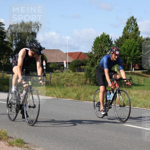 25.08.2024 - Elbe Triathlon Hamburg Fuchs,  Jonas http://msf.ph/oto/6863936 25.08.2024 10:42:27 Radfahren 768, 1458, 1441, 1414, 1403, 1444 meine-sportfotos.de