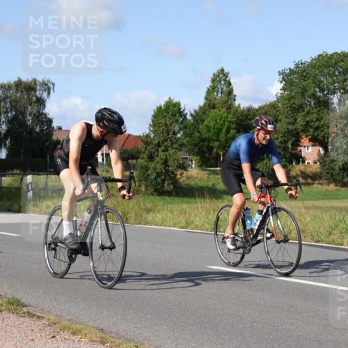 25.08.2024 - Elbe Triathlon Hamburg Fuchs,  Jonas http://msf.ph/oto/6863941 25.08.2024 10:42:27 Radfahren 768, 1458, 1441, 1414, 1403, 1444 meine-sportfotos.de