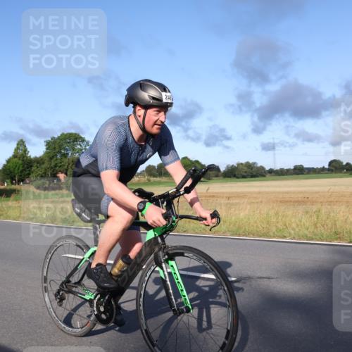 25.08.2024 - Elbe Triathlon Hamburg Fuchs,  Jonas http://msf.ph/oto/6863949 25.08.2024 09:21:20 Radfahren 246, 298, 311 meine-sportfotos.de