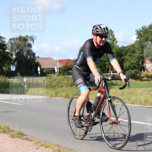 25.08.2024 - Elbe Triathlon Hamburg Fuchs,  Jonas http://msf.ph/oto/6863976 25.08.2024 10:42:28 Radfahren 768, 1458, 1441, 1414, 1403, 1444 meine-sportfotos.de