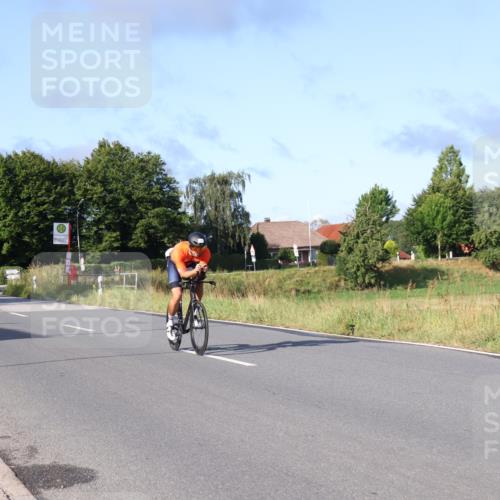 25.08.2024 - Elbe Triathlon Hamburg Fuchs,  Jonas http://msf.ph/oto/6863979 25.08.2024 09:21:24 Radfahren 246, 298, 311 meine-sportfotos.de