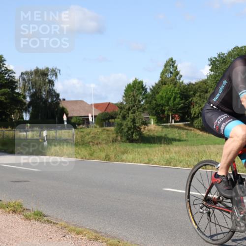 25.08.2024 - Elbe Triathlon Hamburg Fuchs,  Jonas http://msf.ph/oto/6863981 25.08.2024 10:42:28 Radfahren 768, 1458, 1441, 1414, 1403, 1444 meine-sportfotos.de