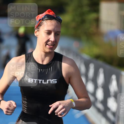 25.08.2024 - Elbe Triathlon Hamburg H.Heesch http://msf.ph/oto/6863983 25.08.2024 09:35:15 Schwimmen 473, 514, 547 meine-sportfotos.de