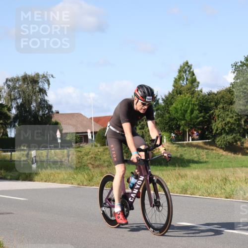 25.08.2024 - Elbe Triathlon Hamburg Fuchs,  Jonas http://msf.ph/oto/6863987 25.08.2024 10:42:31 Radfahren 1441, 1414, 1403, 1444, 1454, 693 meine-sportfotos.de