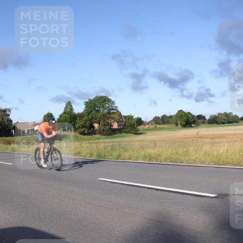 25.08.2024 - Elbe Triathlon Hamburg Fuchs,  Jonas http://msf.ph/oto/6863991 25.08.2024 09:21:25 Radfahren 246, 298, 311 meine-sportfotos.de
