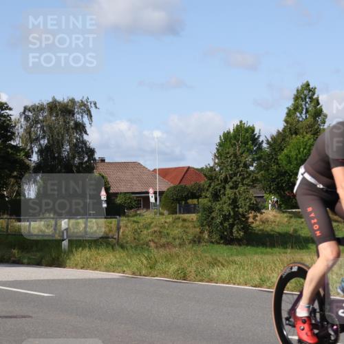 25.08.2024 - Elbe Triathlon Hamburg Fuchs,  Jonas http://msf.ph/oto/6863992 25.08.2024 10:42:31 Radfahren 1441, 1414, 1403, 1444, 1454, 693 meine-sportfotos.de