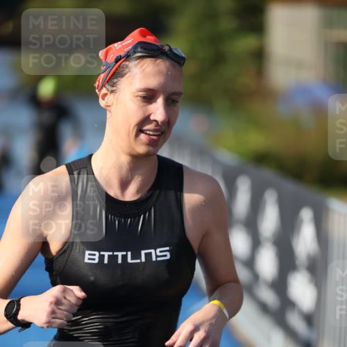25.08.2024 - Elbe Triathlon Hamburg H.Heesch http://msf.ph/oto/6863993 25.08.2024 09:35:15 Schwimmen 473, 514, 547 meine-sportfotos.de