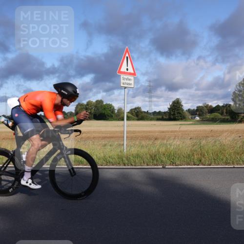 25.08.2024 - Elbe Triathlon Hamburg Fuchs,  Jonas http://msf.ph/oto/6864007 25.08.2024 09:21:25 Radfahren 246, 298, 311 meine-sportfotos.de